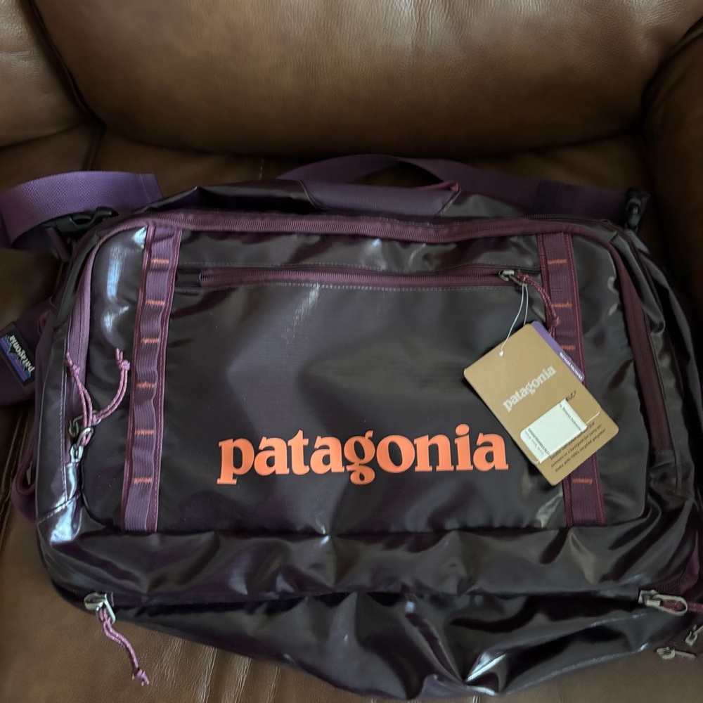 NWT Patagonia Black Hole Mini MLC 26L Travel Laptop Bag Pack Backpack #49265 - Picture 4 of 14
